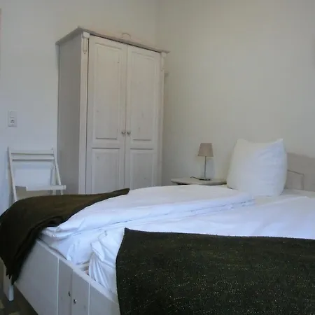 W 5 3 S Apartment